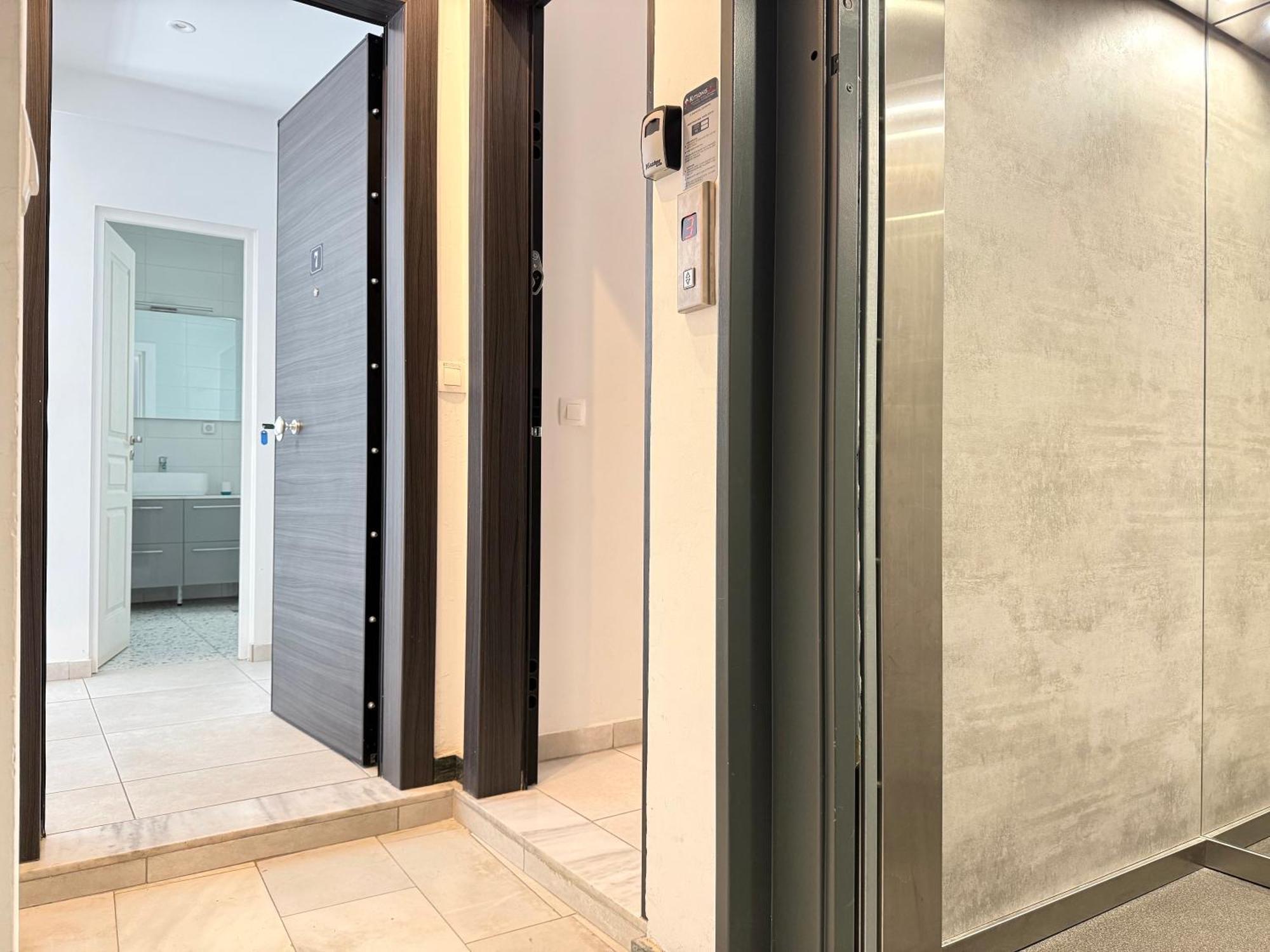 P&P Boutique Apartments Atene Esterno foto